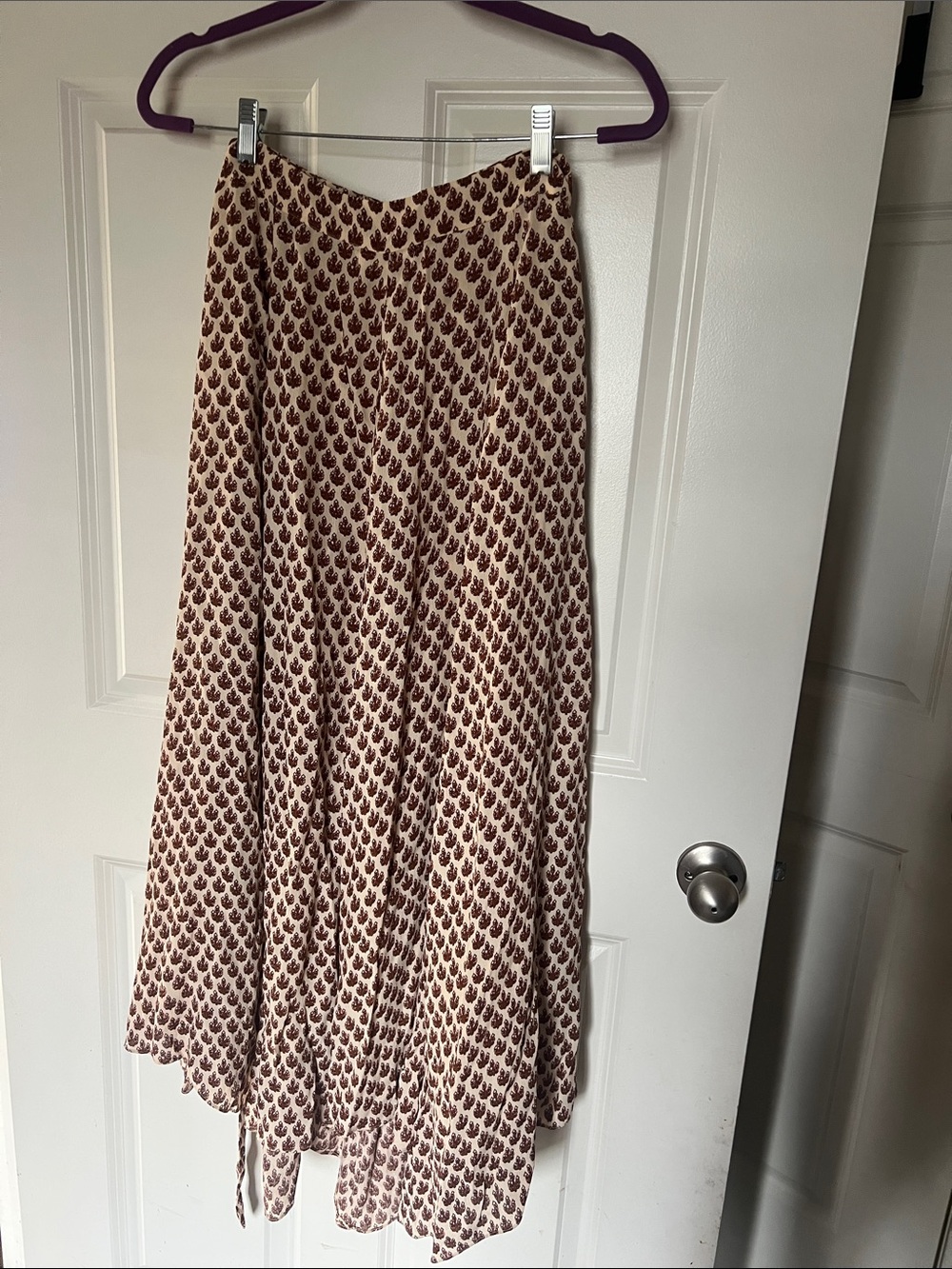 Doen Julep Wrap Skirt in Edie Floral Print - Picture 5 of 9